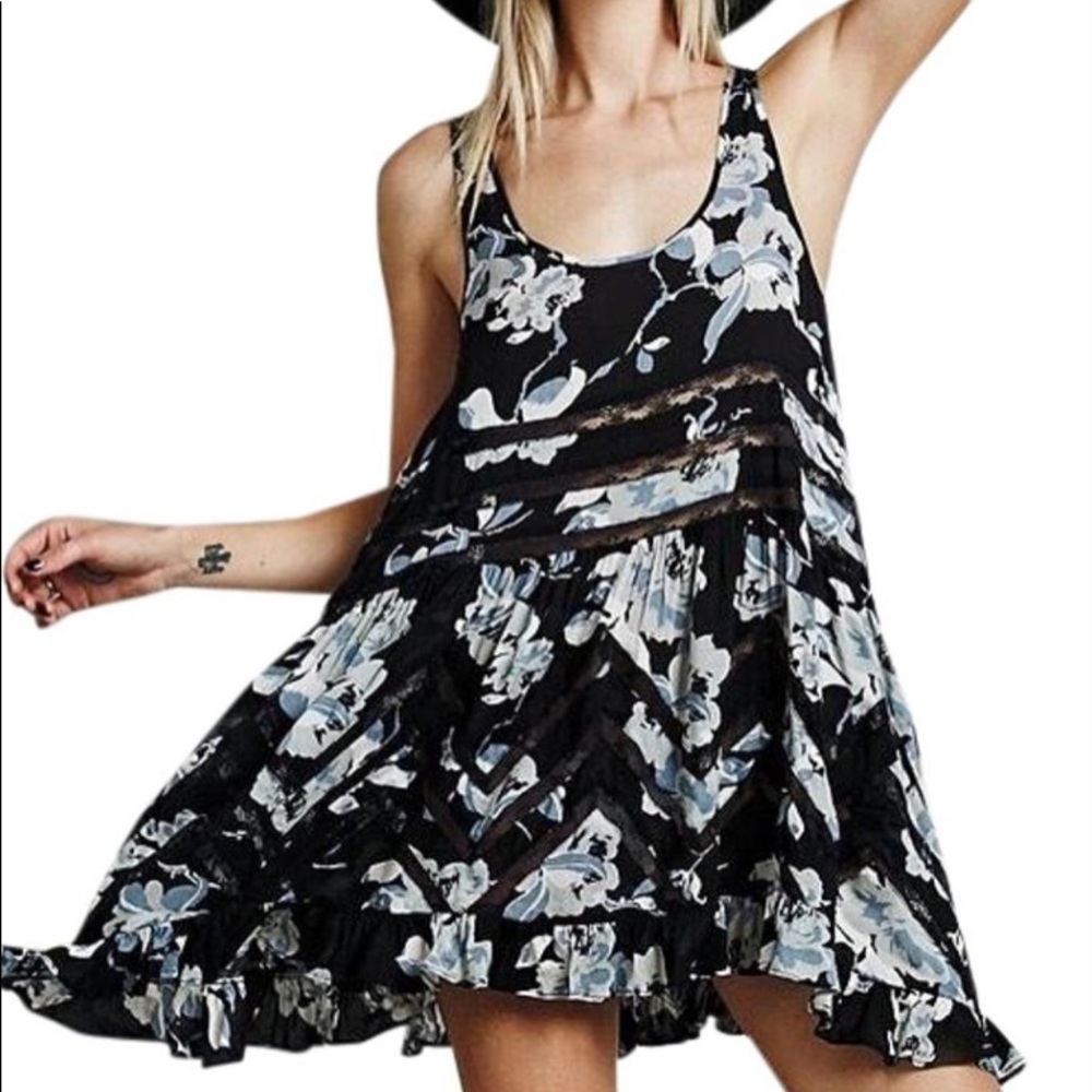 Free People Voile and Lace Trapeze Slip in Black/Grey Floral size Large
